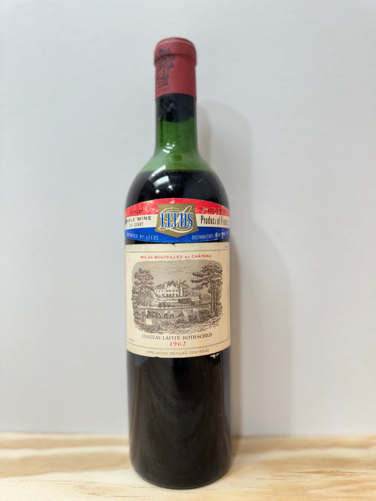 Chateau Lafite 1962 750ml（just below top shoulder）