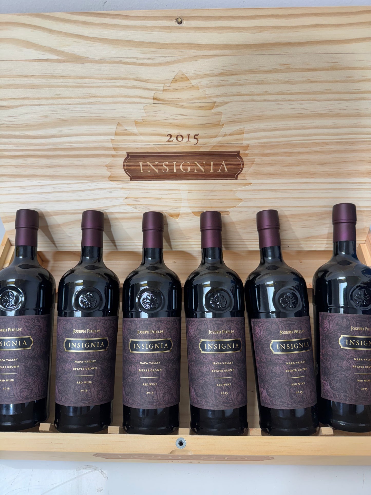 Insignia 2015 Red (750ml)