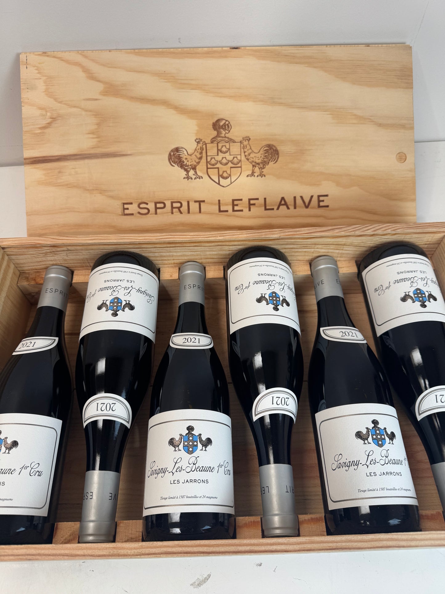 Esprit Leflaive Savigny Les Beaune 1er Cru Les Jarrons 2021 (750ml)